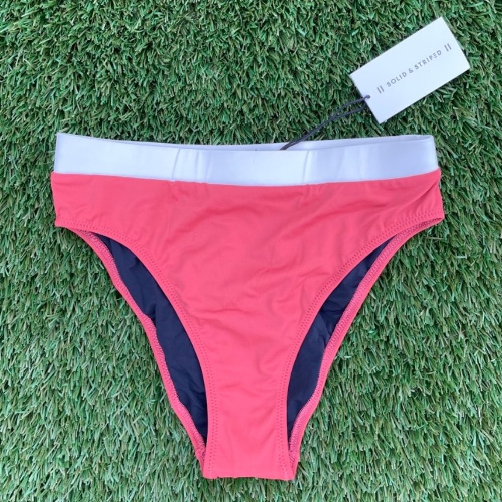 Solid and Striped Rose Bottom